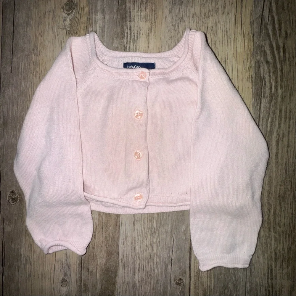 (🆓)*FREE ADD TO BUNDLE* GAP Soft Pink Kids Sweater